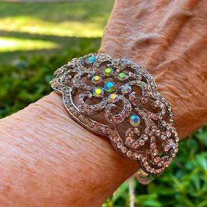 Crystal sparkling bracelet.